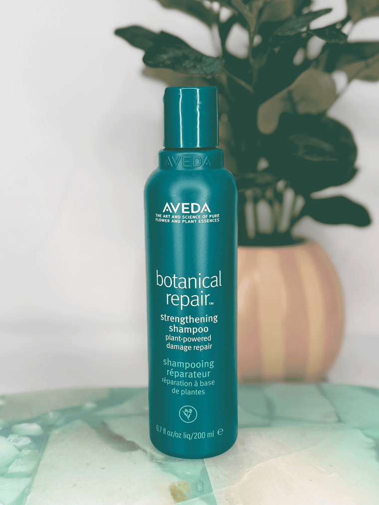 BOTANICAL REPAIR™ STRENGTHENING SHAMPOO